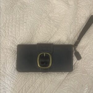 Vintage Coach Bleecker Brown Pattent Leather Wristlet with Brass Buckle Accent